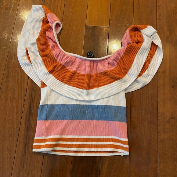 Forever 21 over the shoulder top - Picture 3 of 3